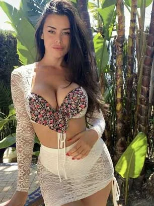 Female Escorts in Ibis New Delhi Hotel Hotel